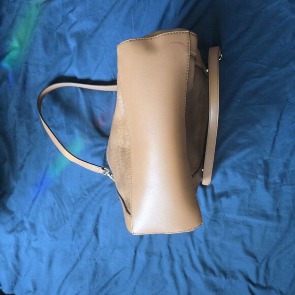 Calvin Klein Tan Leather Shoulder Tote with Gold Hardware - Picture 7 of 8
